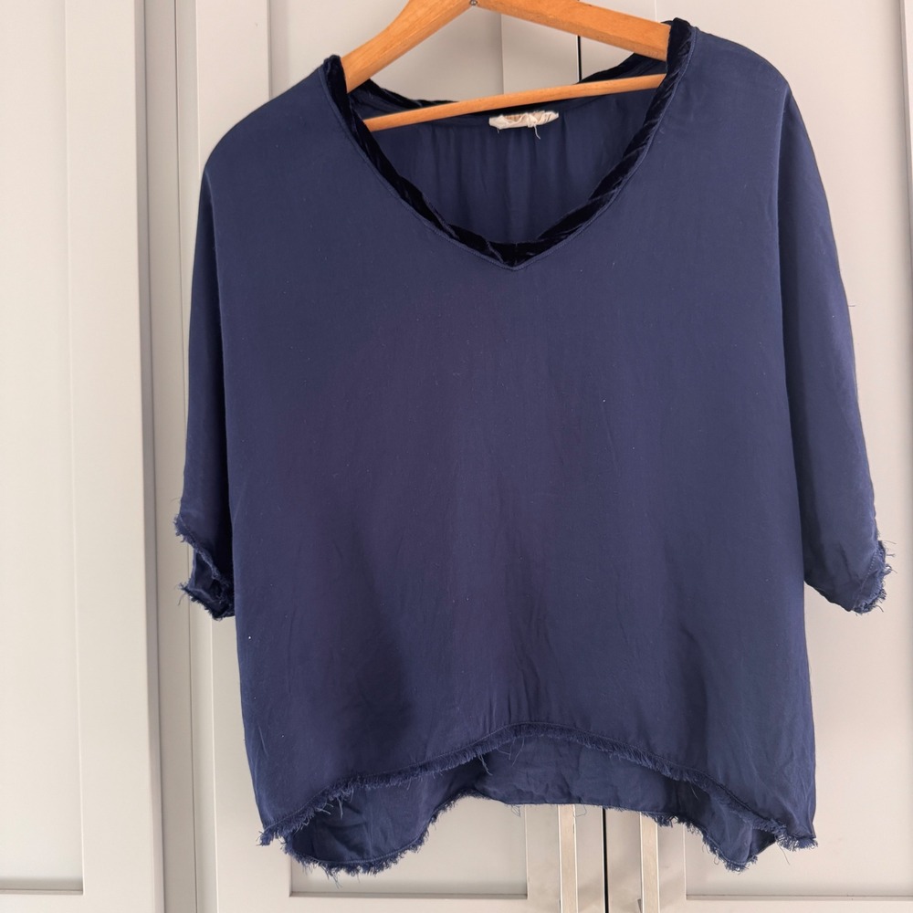 Nation LTD Navy Blue Satin Velvet Trim V-Neck Raw Hem Boxy Blouse Small